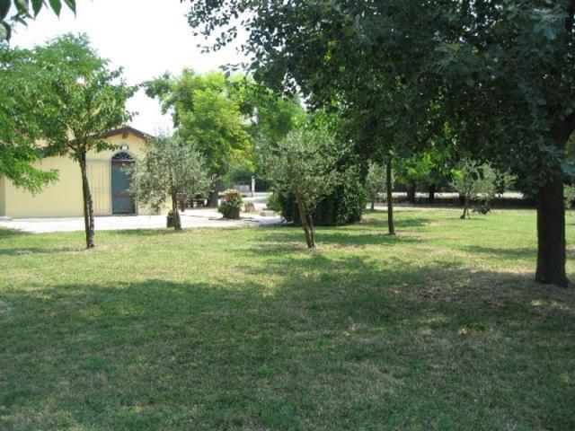 Al Parco Bed and Breakfast Ravenna Eksteriør billede